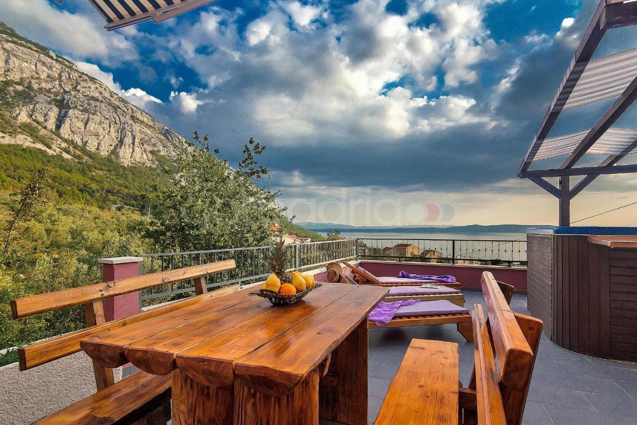 Holiday Home Darius With Hot Tub Makarska Luaran gambar